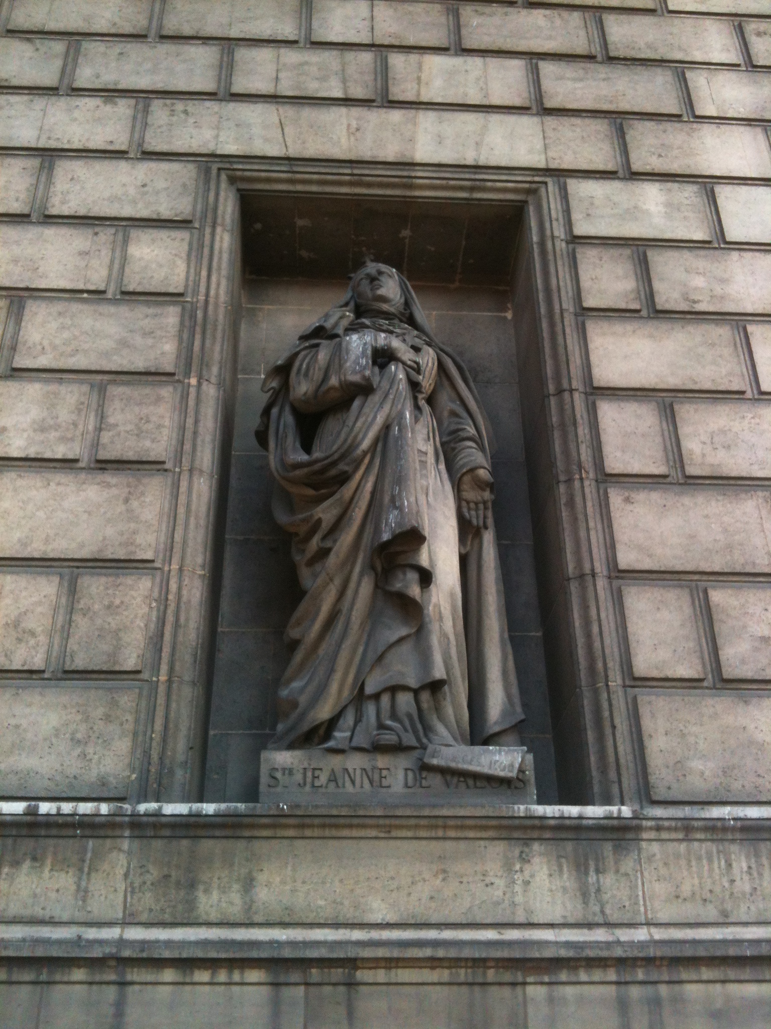 Statue de Sainte Jeanne de Valois