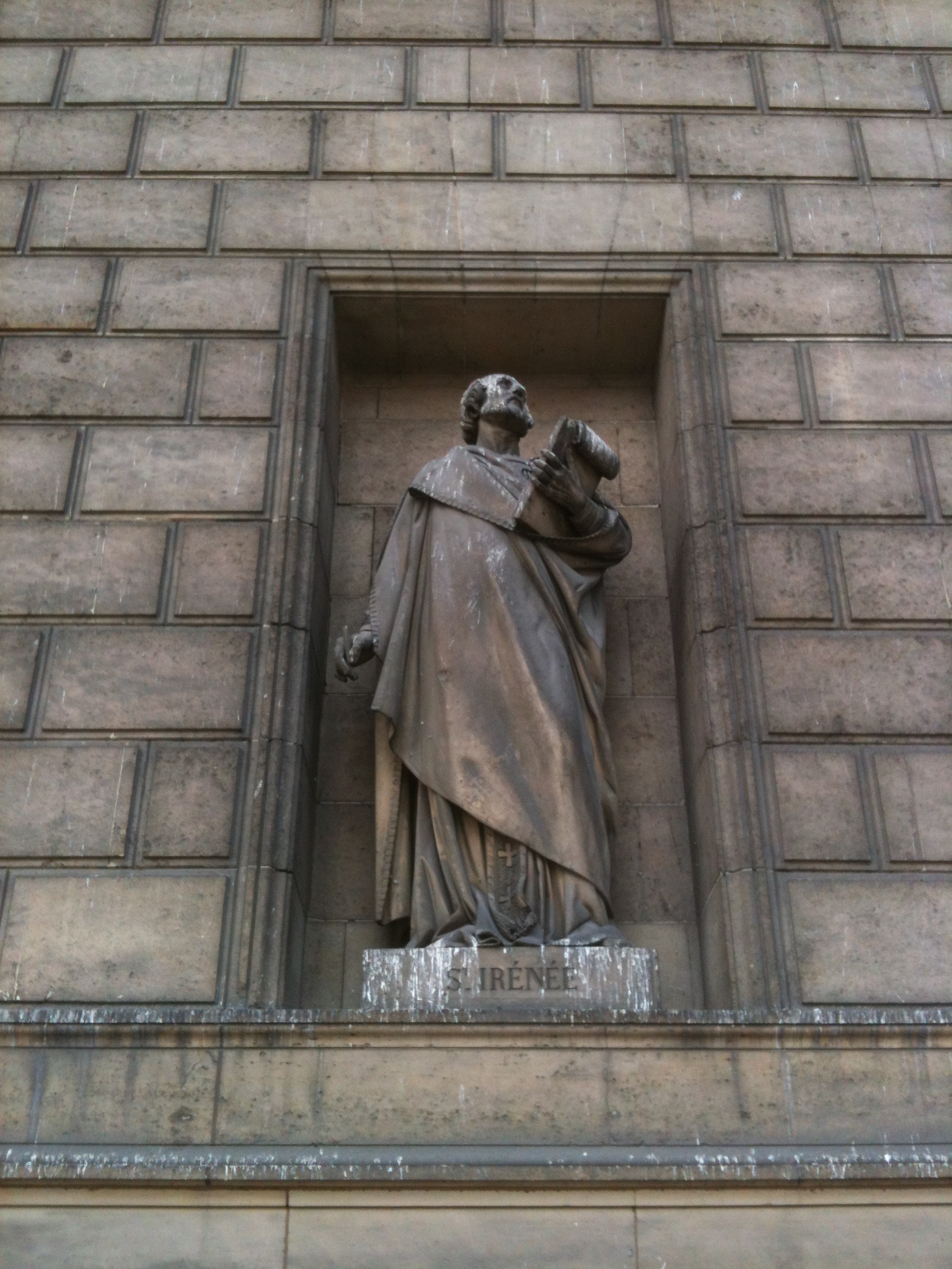 Statue de Saint Irénée