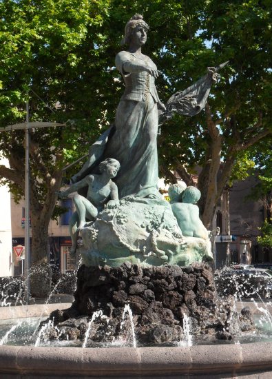 A la Gloire de la République