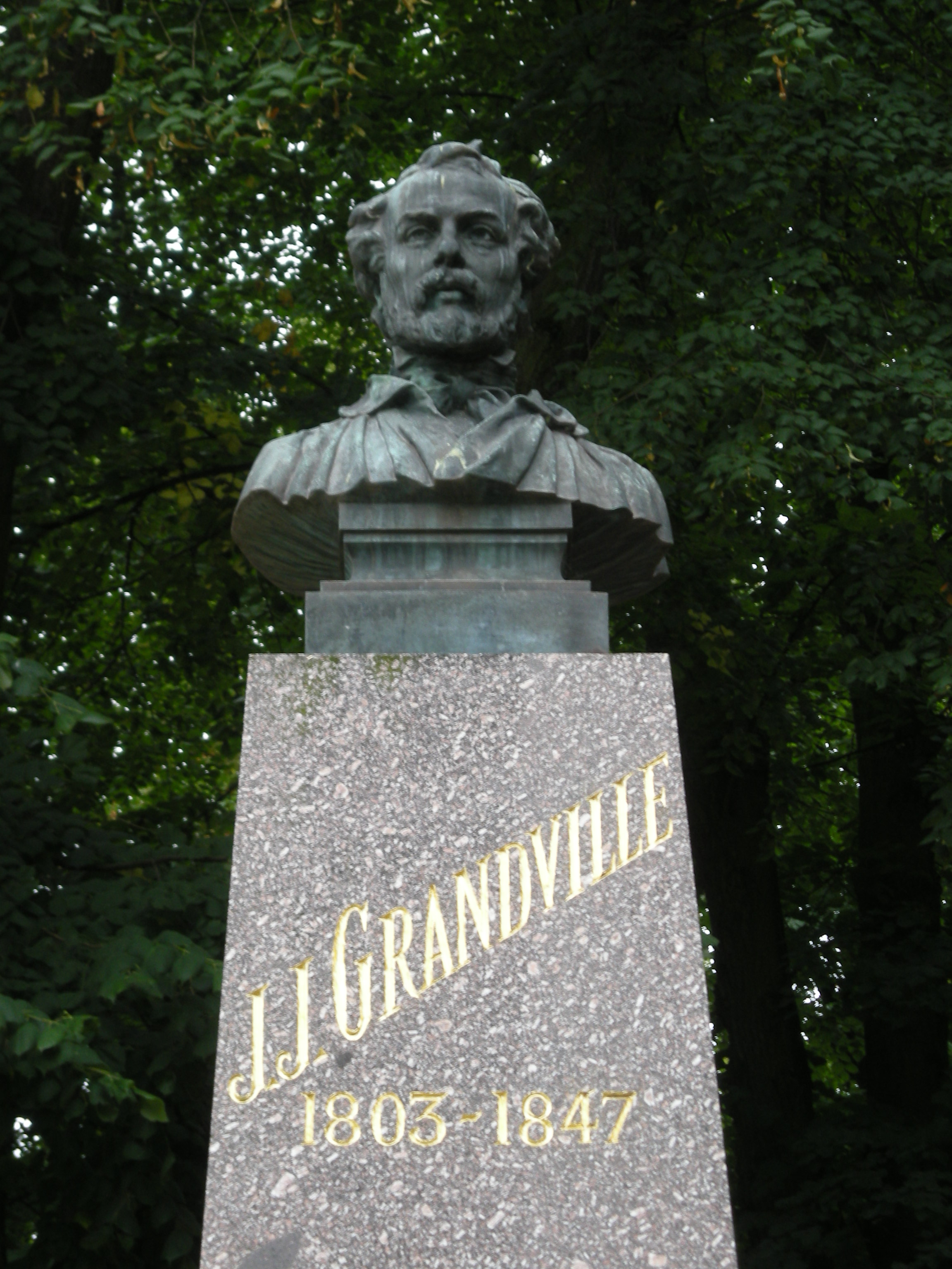 Monument à Grandville