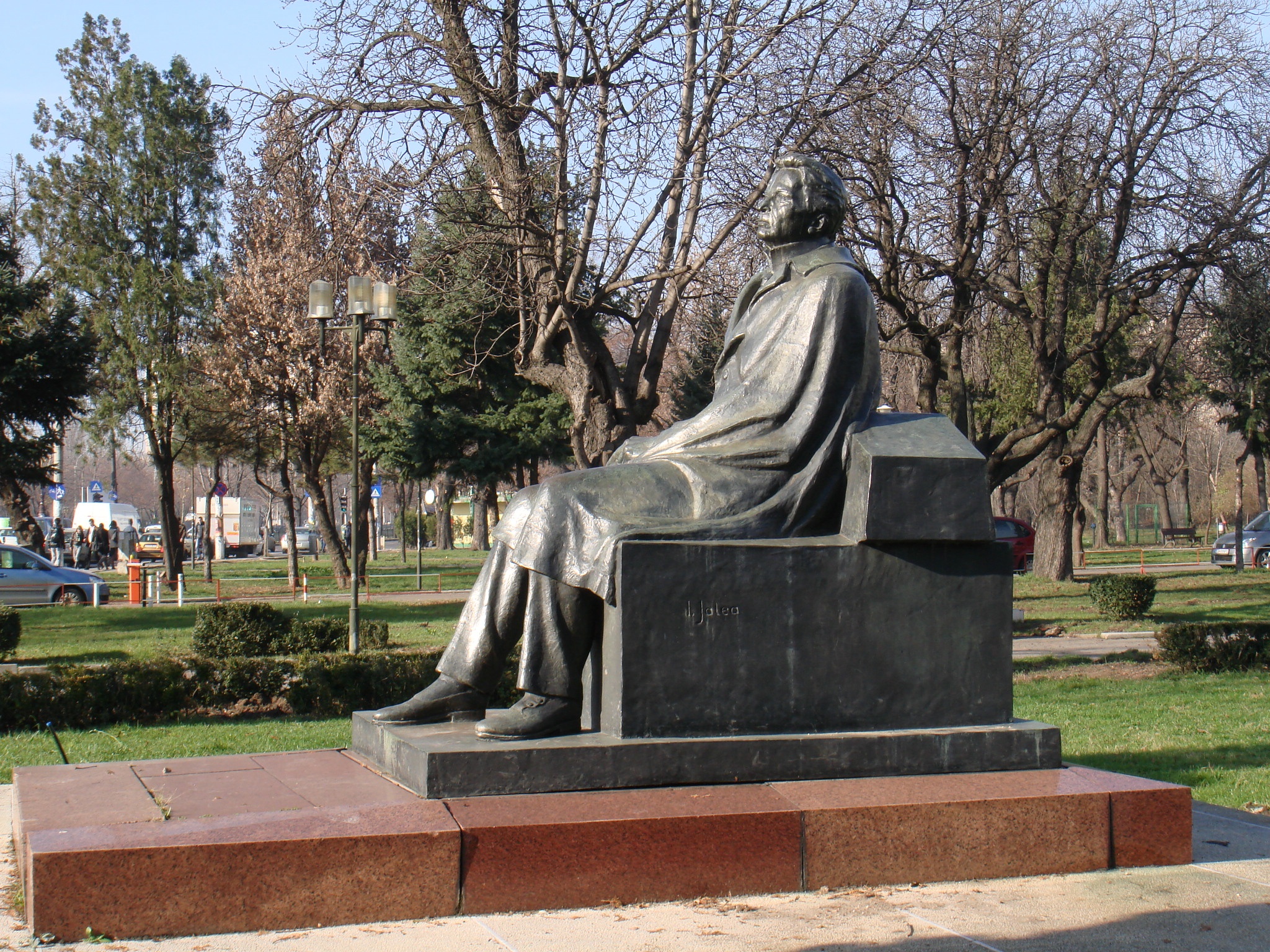 Statue de George Enescu