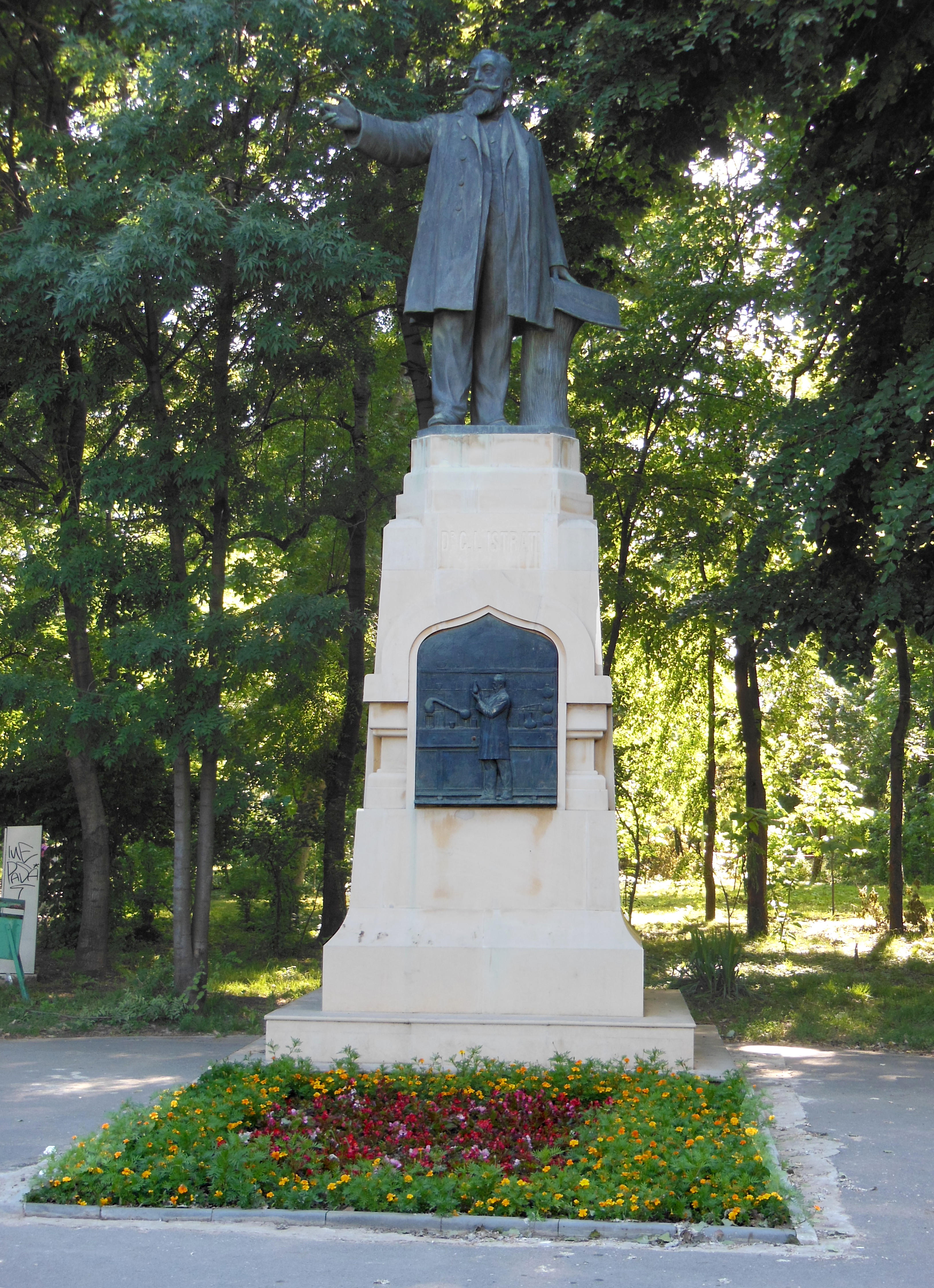 Statue du Dr Constantin Istrati
