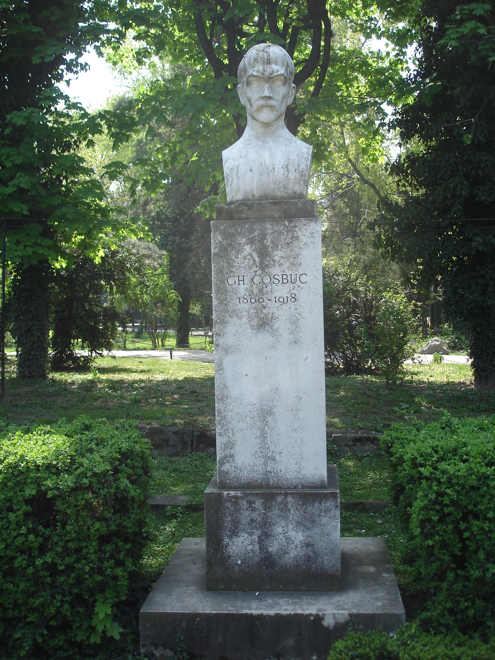 Buste de George Coșbuc