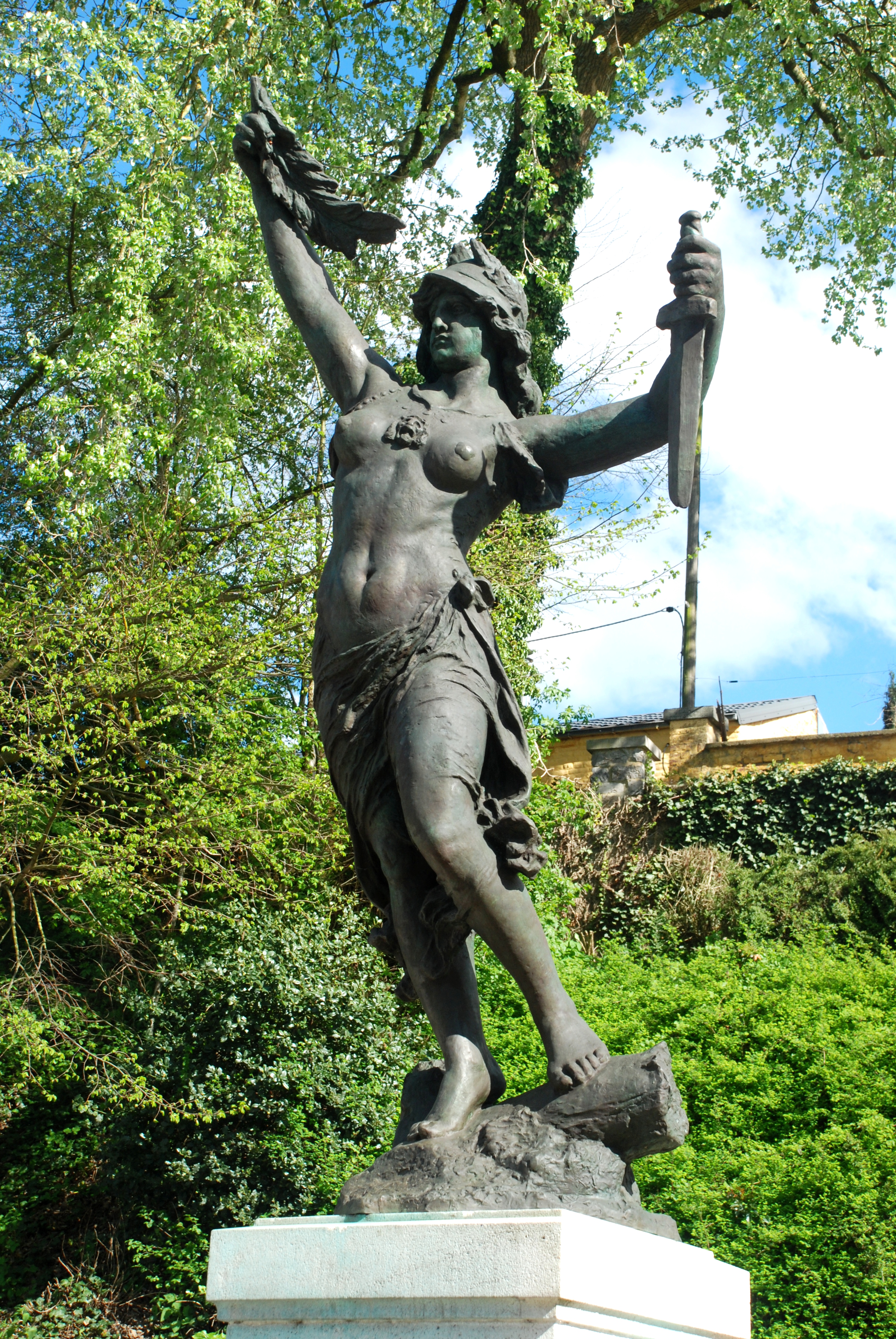 Dame Victoire