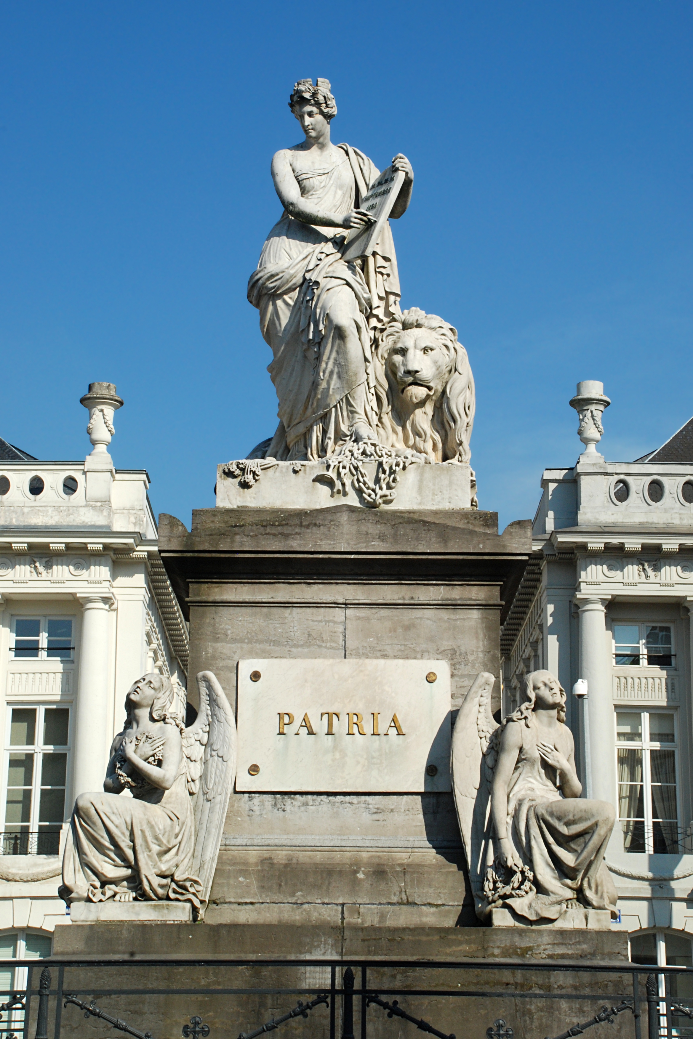 Monument aux martyrs de la révolution de 1830