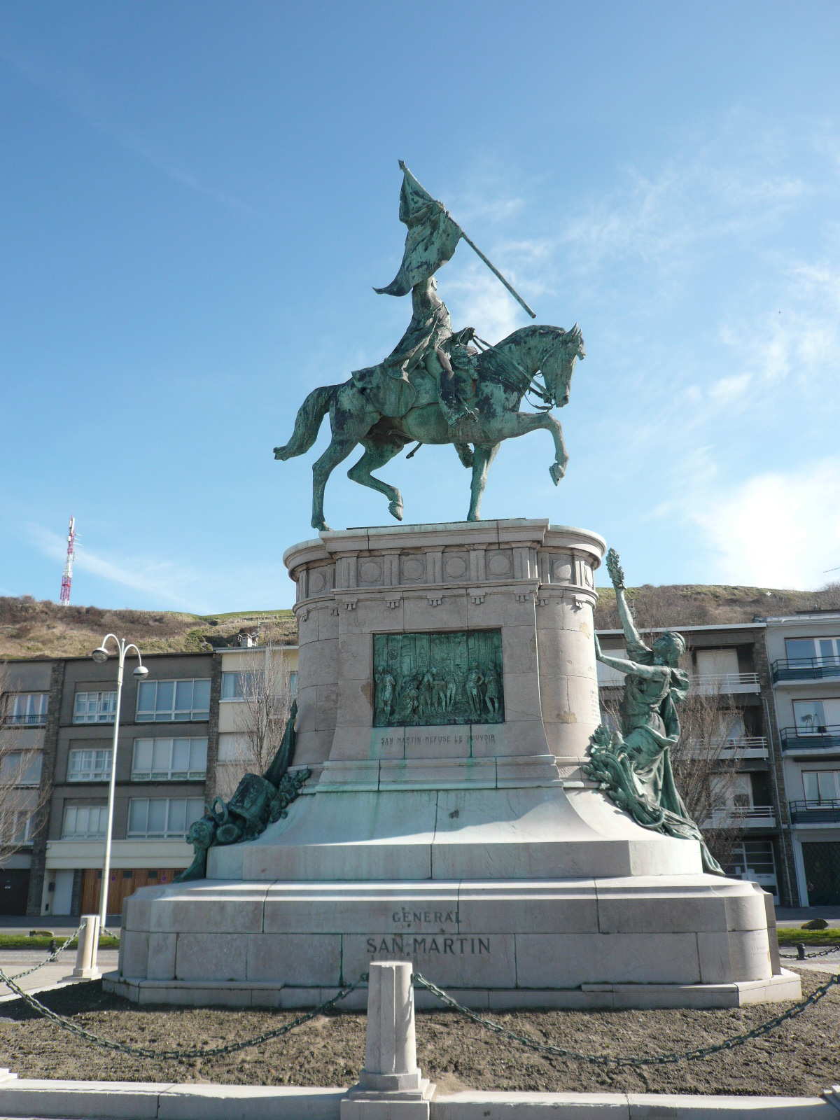 Monument équestre au général San Martin