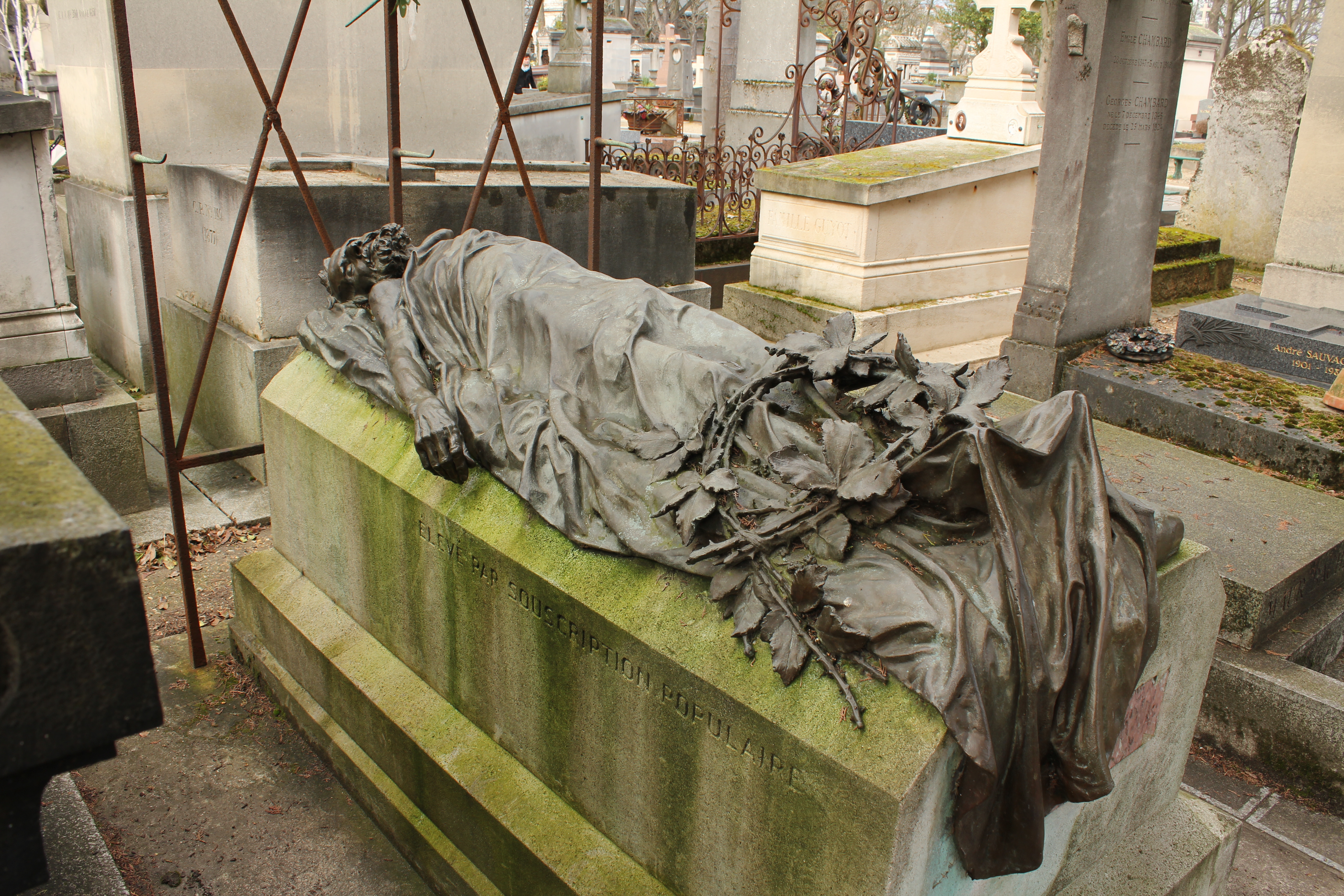 Gisant d'Auguste Blanqui sur sa tombe