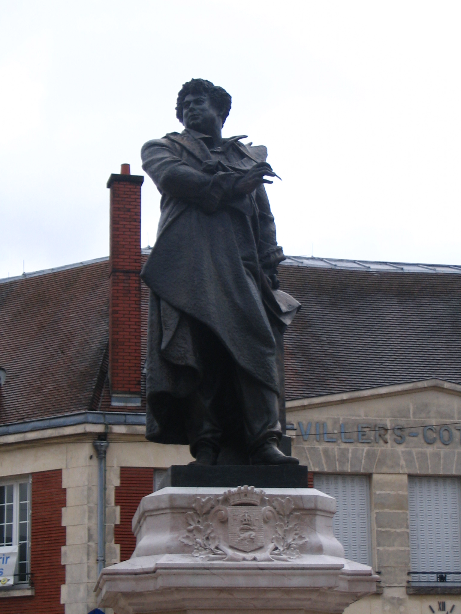 Statue d'Alexandre Dumas