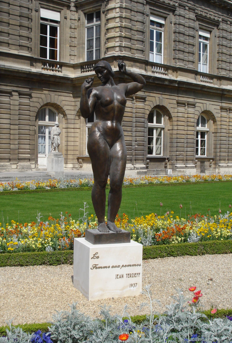 La femme aux pommes