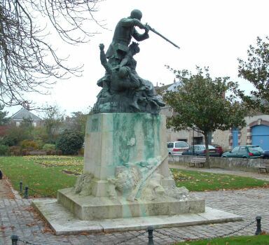Monument dédié aux défenseurs de Châteaudun