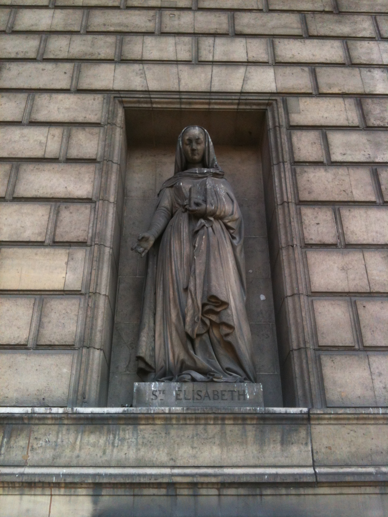 Statue de Sainte Elisabeth