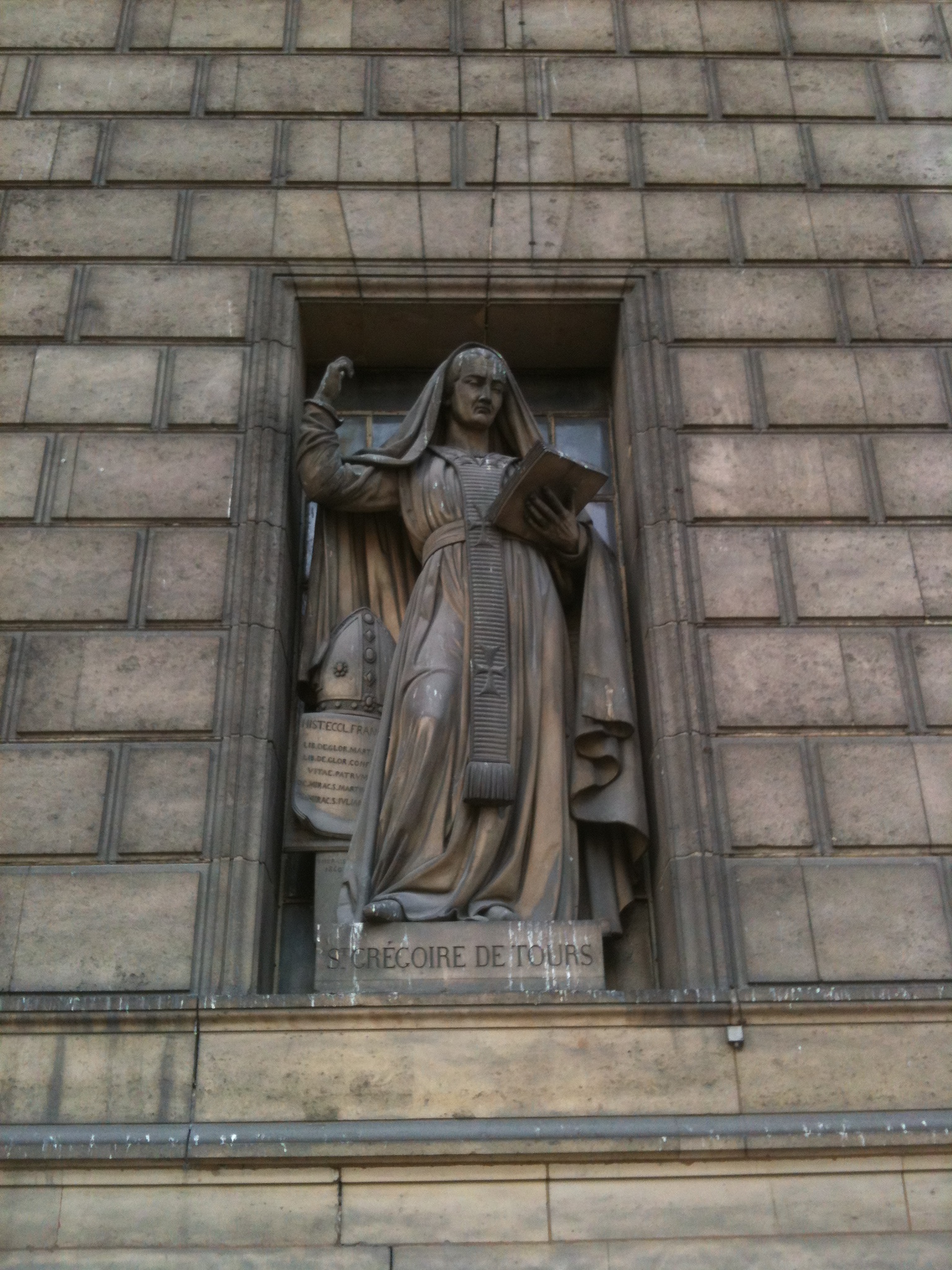 Statue de Saint Grégoire de Tours