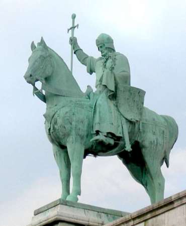 Statue équestre de Saint Louis