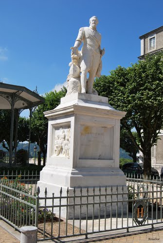 Noustre Henric, statue de Henri IV