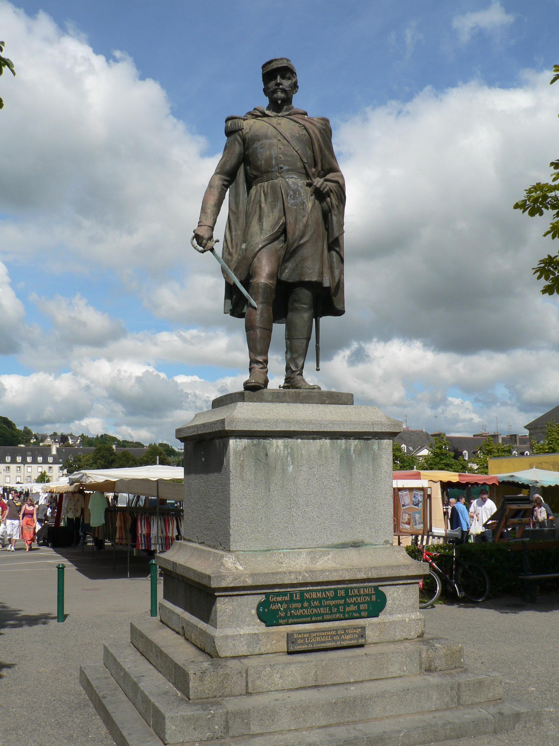 Monument au général de Lourmel