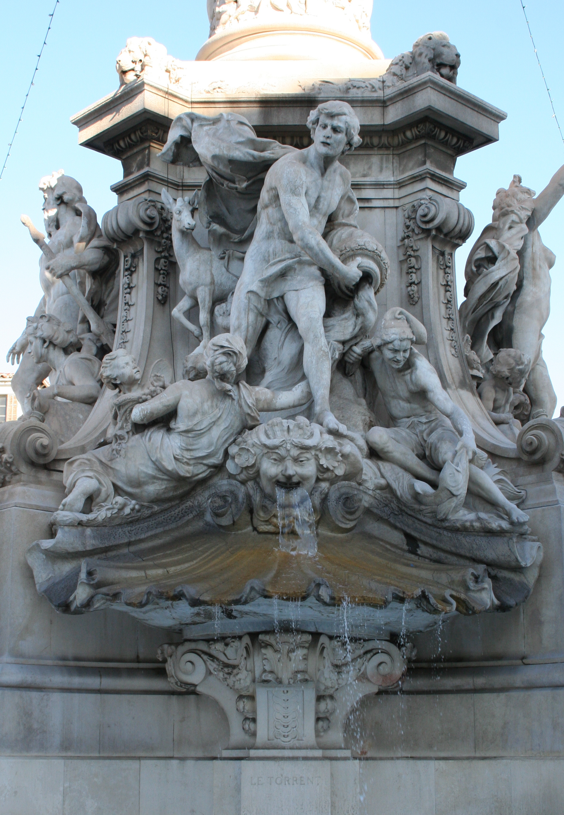 fontaine de la place Castellane - Le torrent