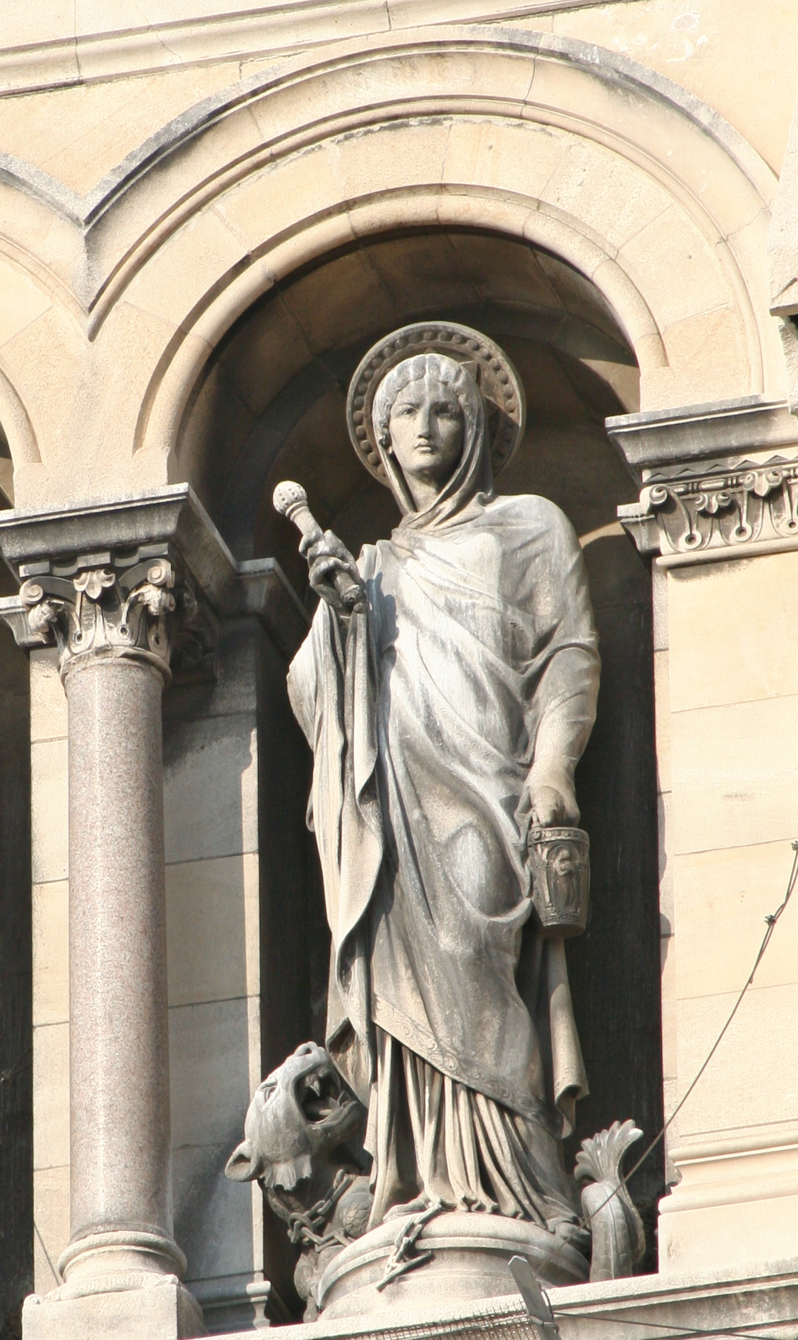 Sainte Madeleine - Façade de la Cathédrale Sainte-Marie-Majeure de Marseille