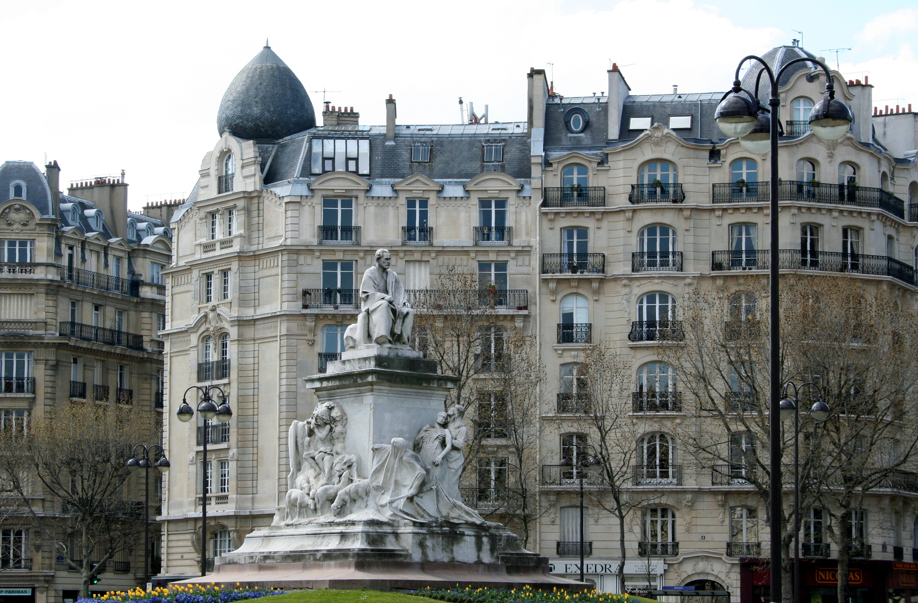 monument à Louis Pasteur