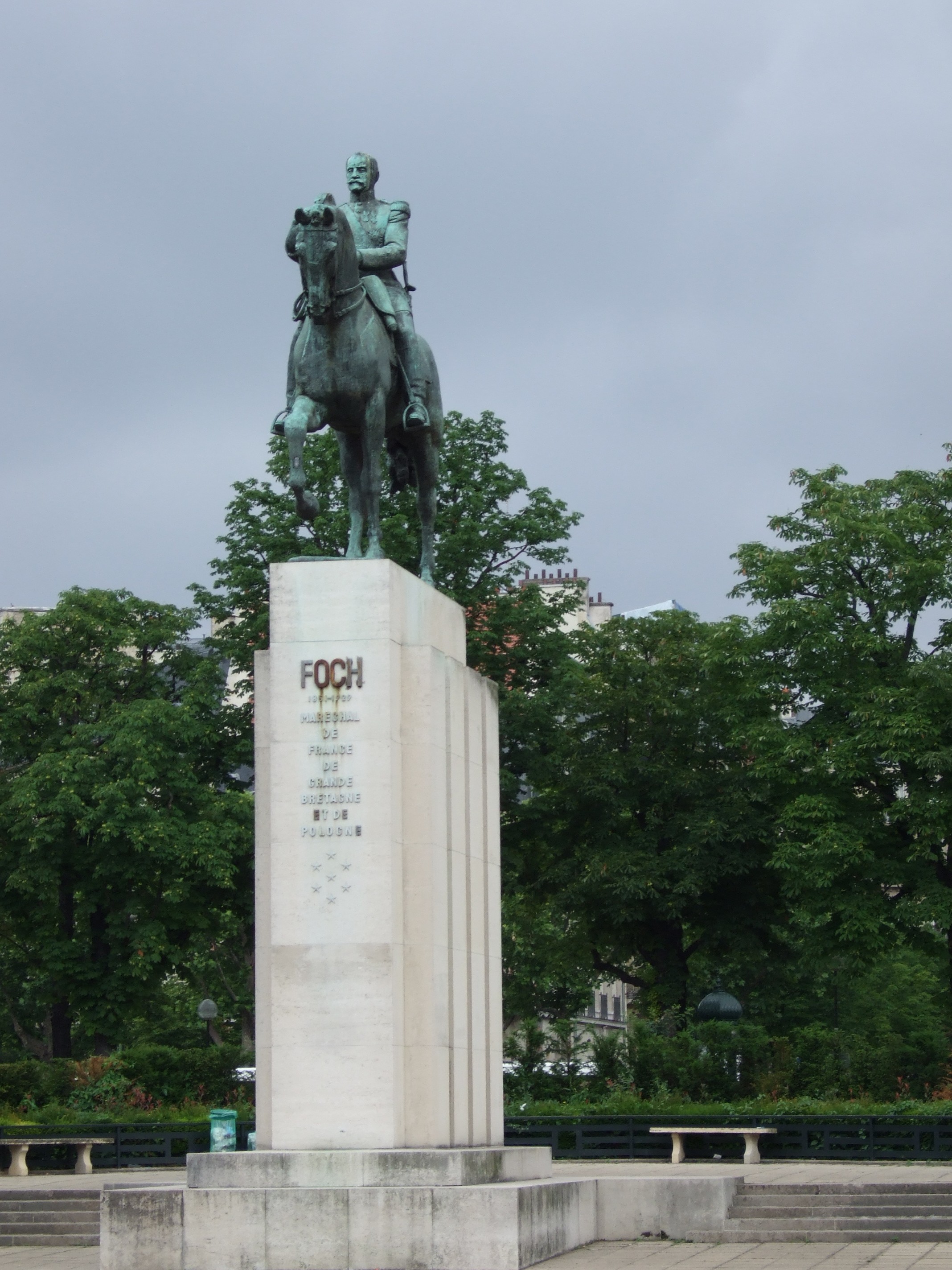 Statue équestre du Maréchal Foch