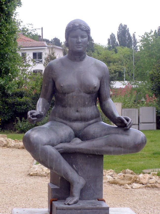 Femme en position yoga