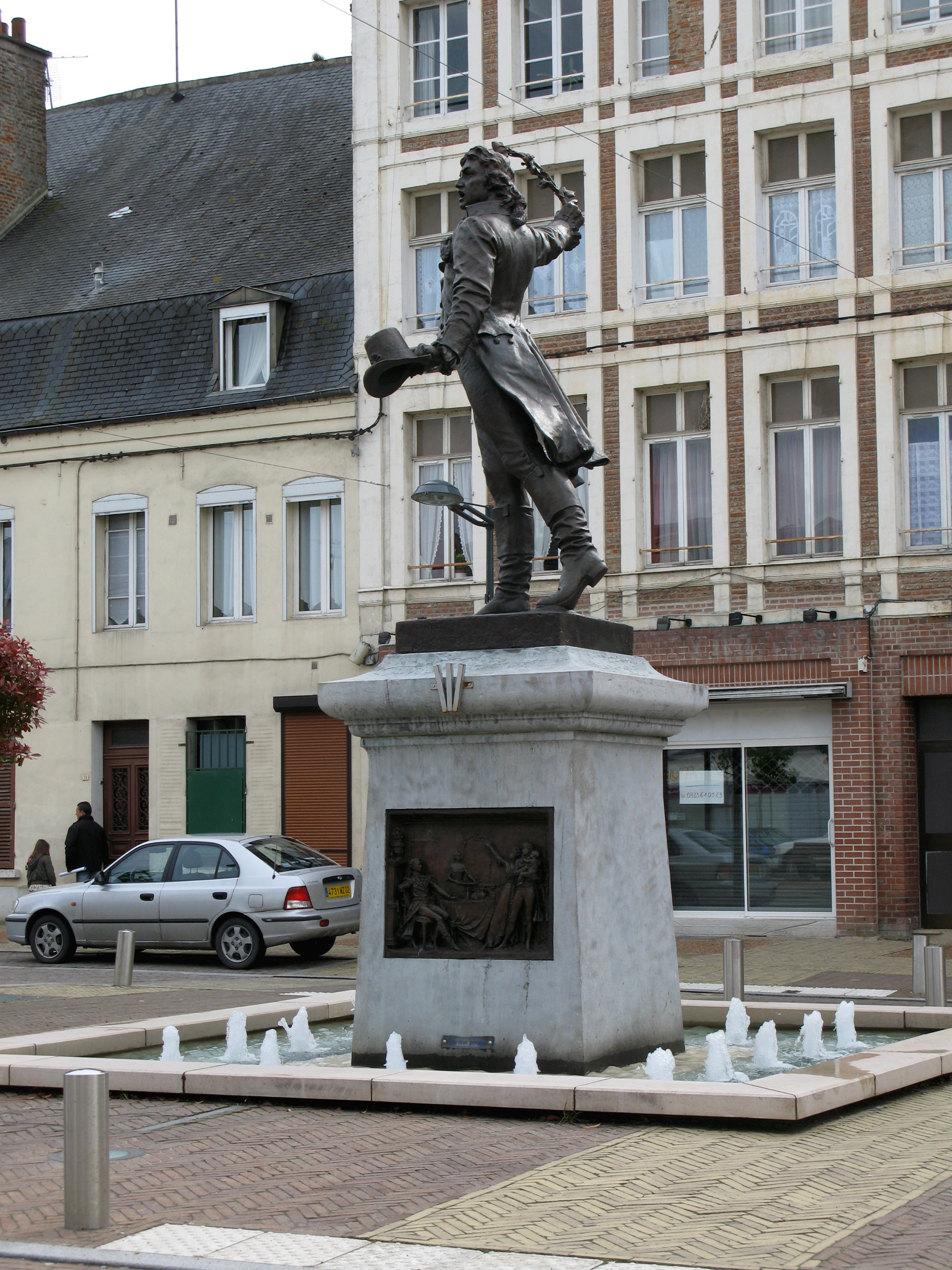 statue de Camille Desmoulins